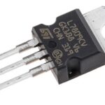 LM7809 Voltage Regulator IC